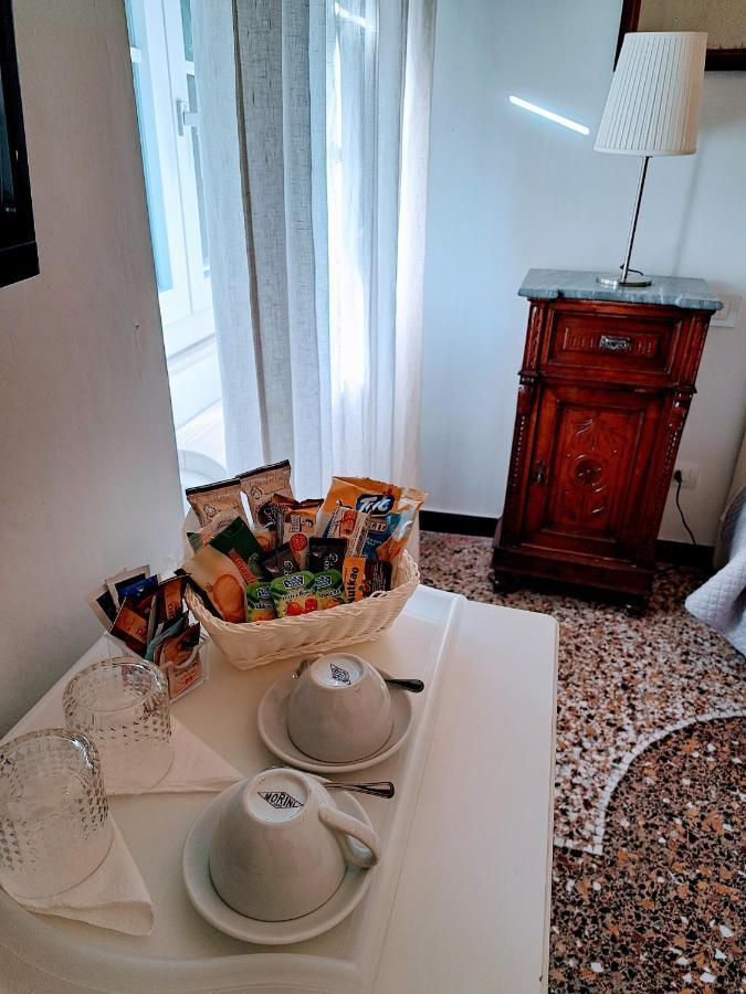 Hotel Dora Aurea à Levanto Extérieur photo